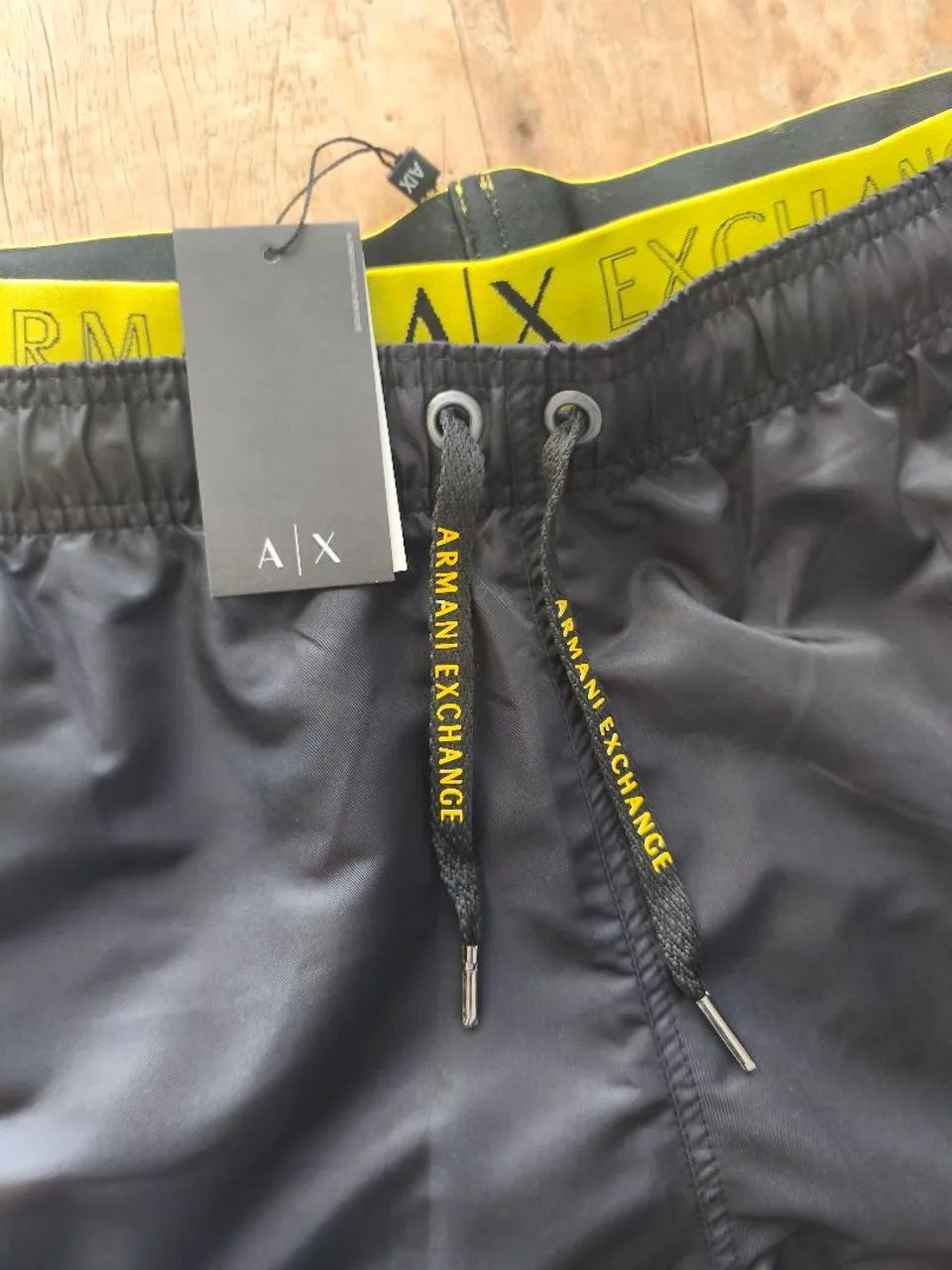 Shorts praia Armani Exchange original G  - Foto 2