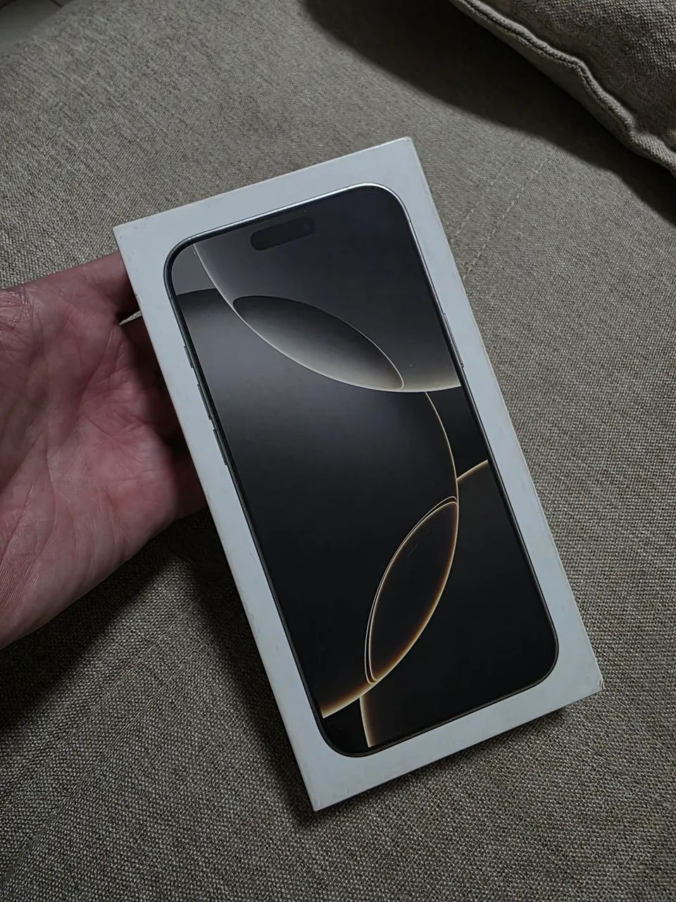 iPhone 16 Pro Max