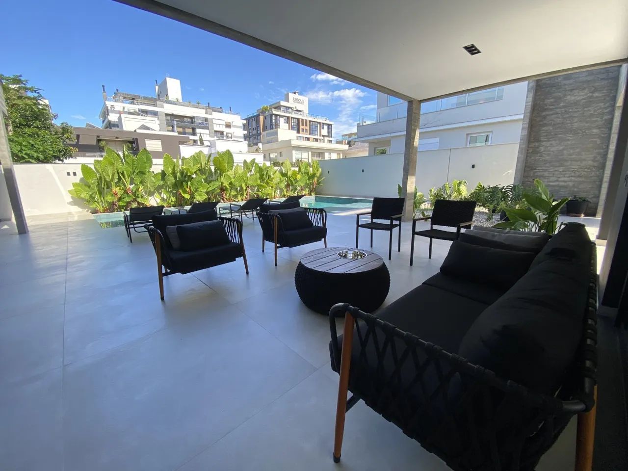 Casa para Locação em Florianópolis, JURERE INTERNACIONAL, 5 dormitórios, 5 suítes, 6 banhe - Foto 4