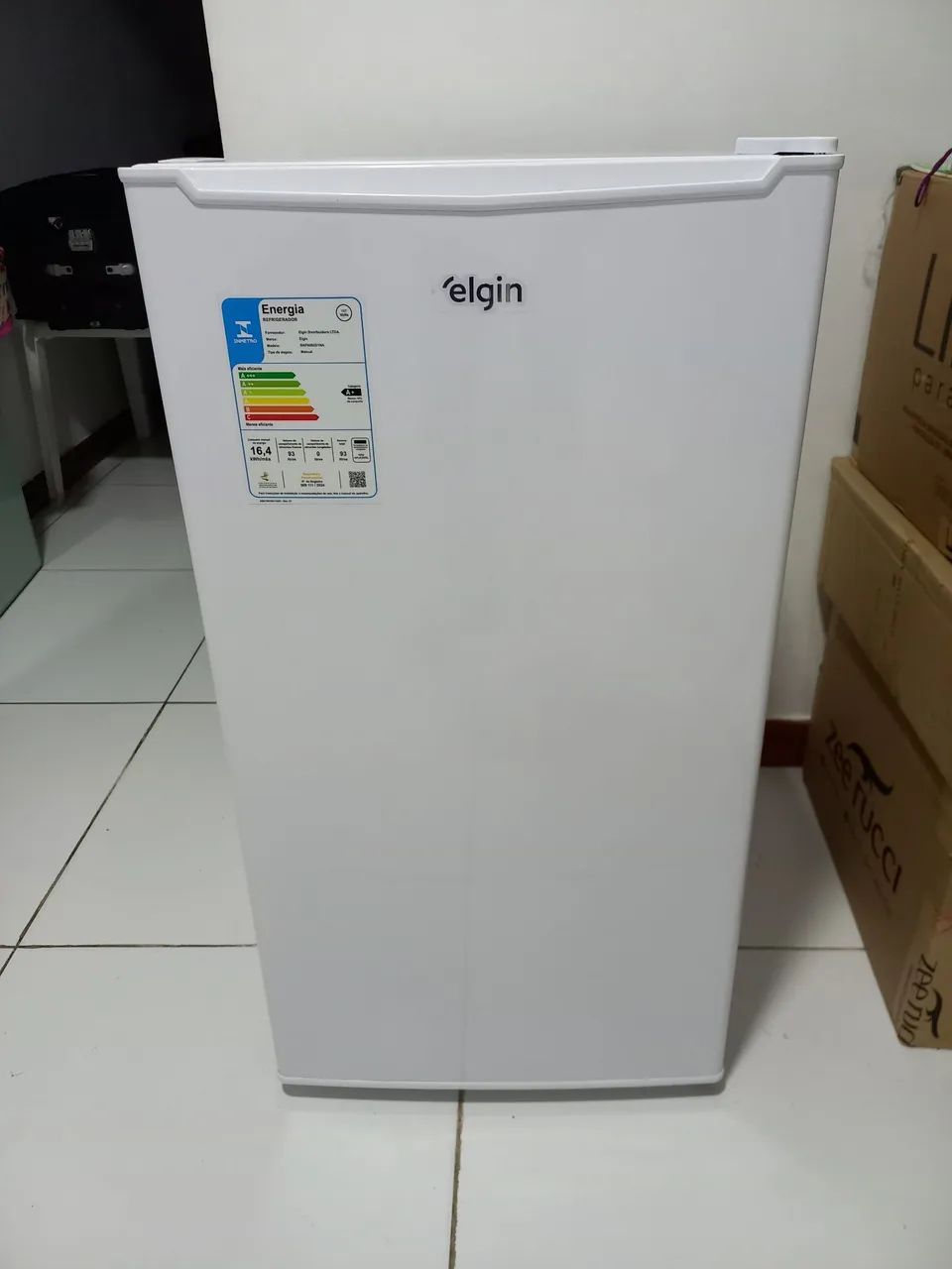 Frigobar elguin novo 