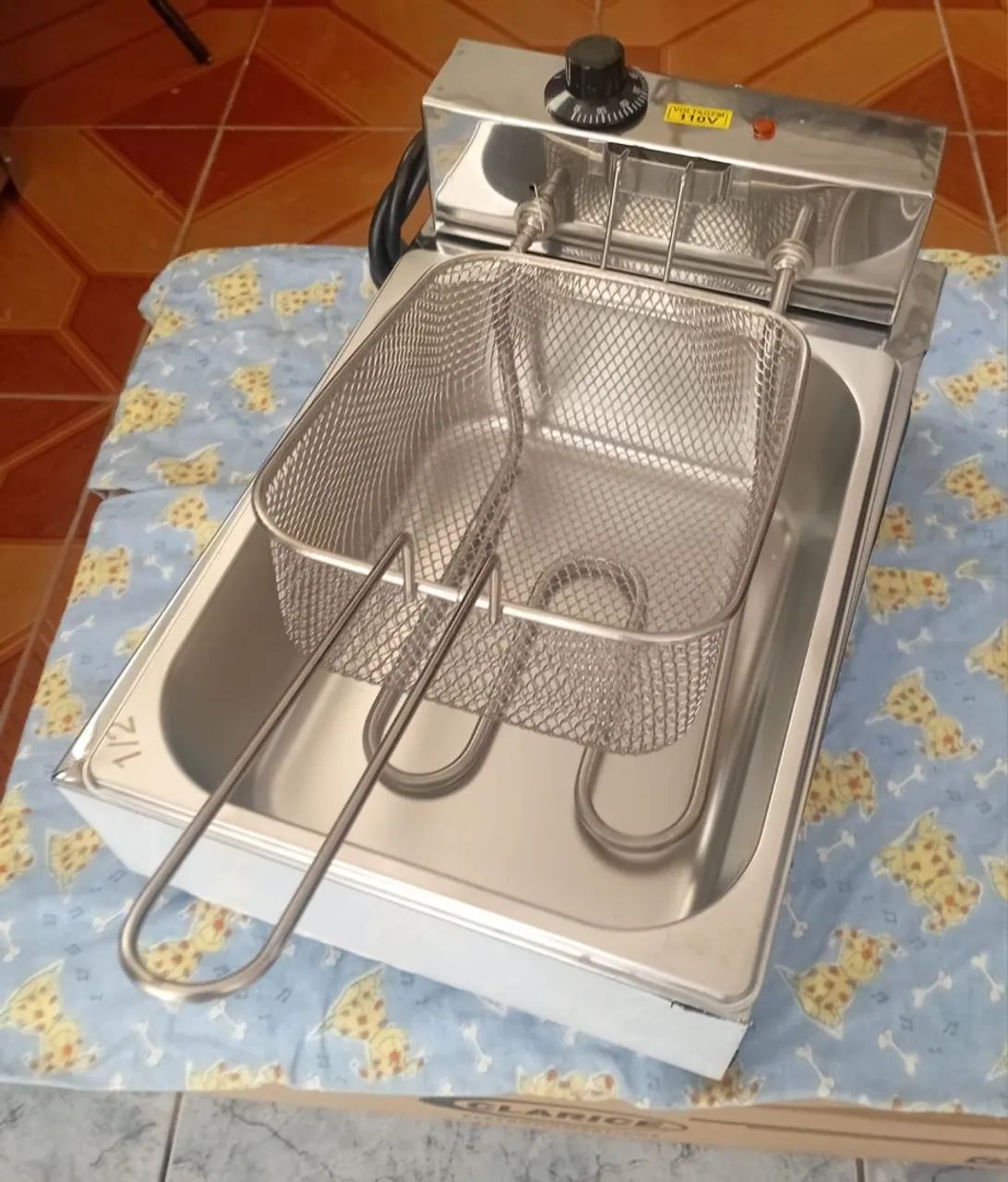 FRITADEIRA ELÉTRICA 
