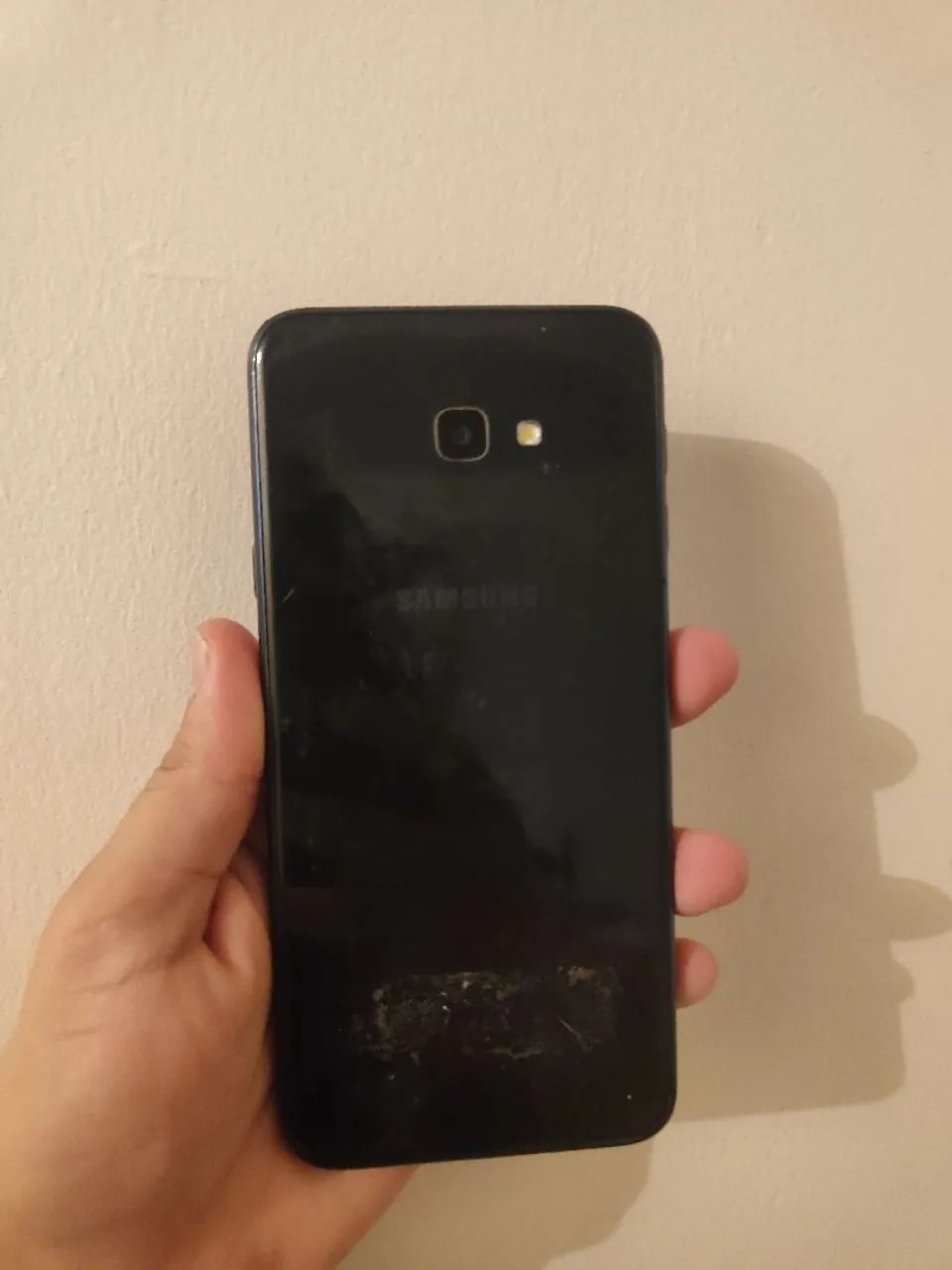 Celular J 4  - Foto 2