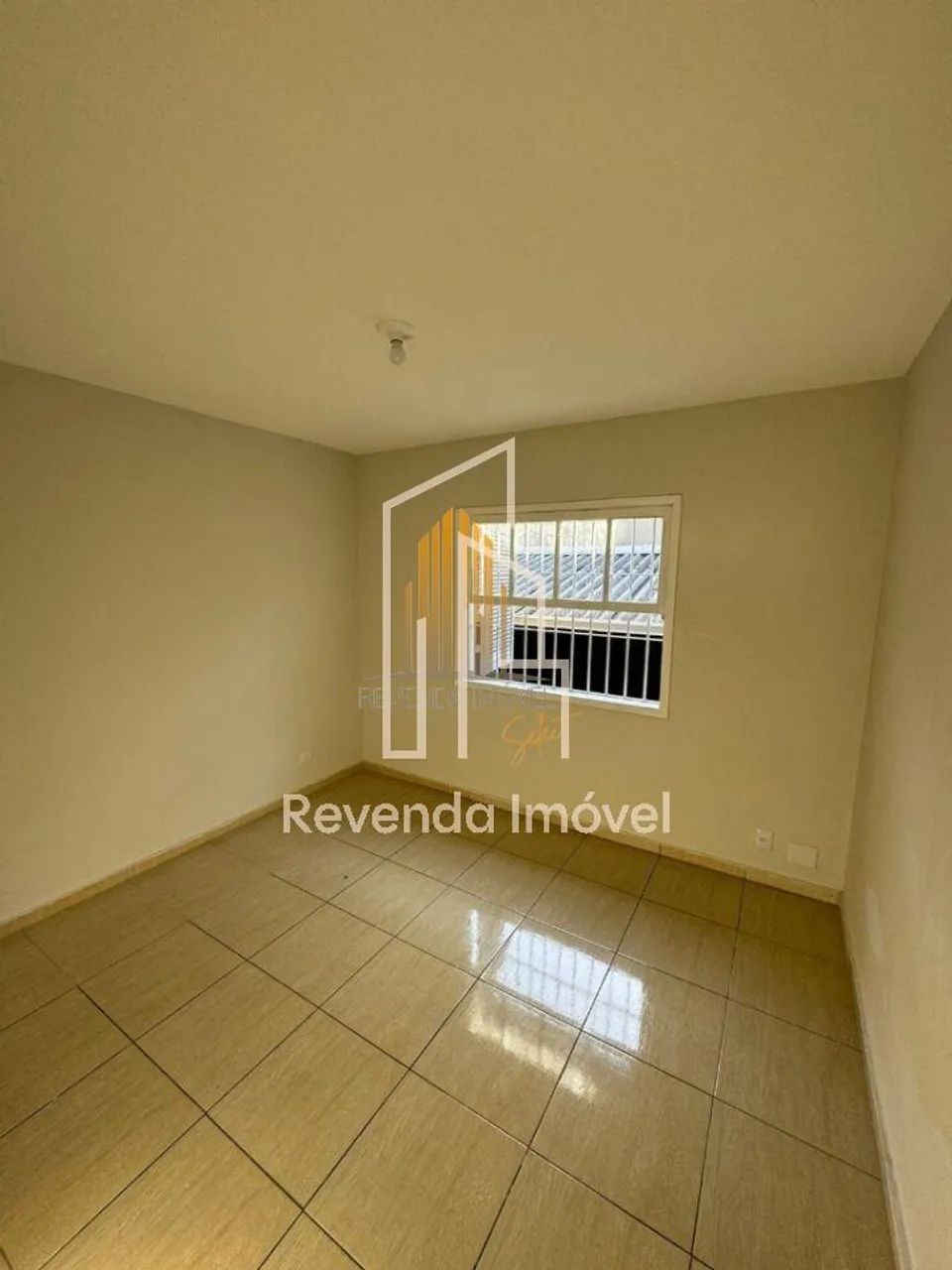 Rio Pequeno - Galpão Comercial de 450m² com 4 salas e 6 banheiros