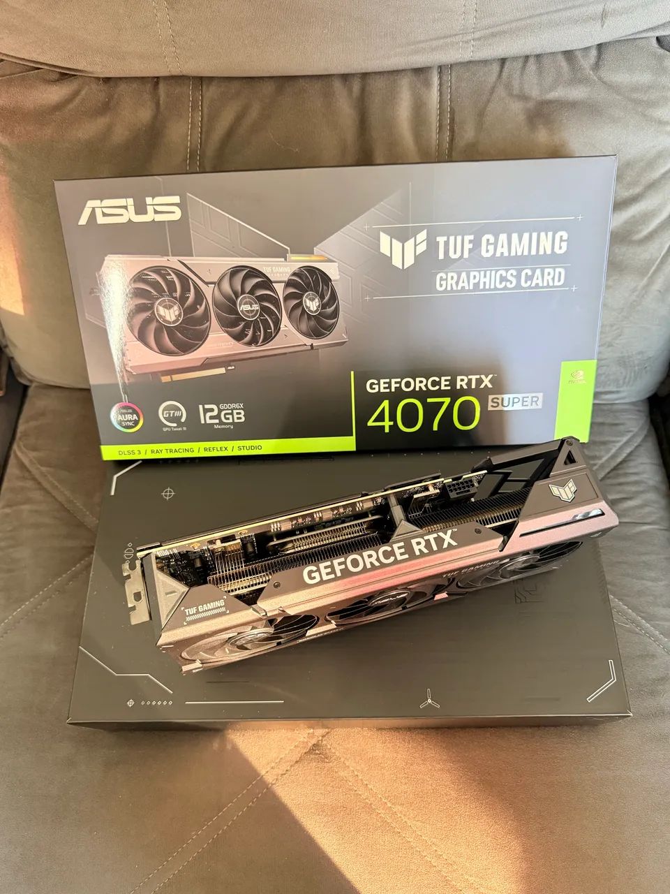 RTX 4070 SUPER ASUS TUF 12GB IMPECÁVEL  - Foto 2