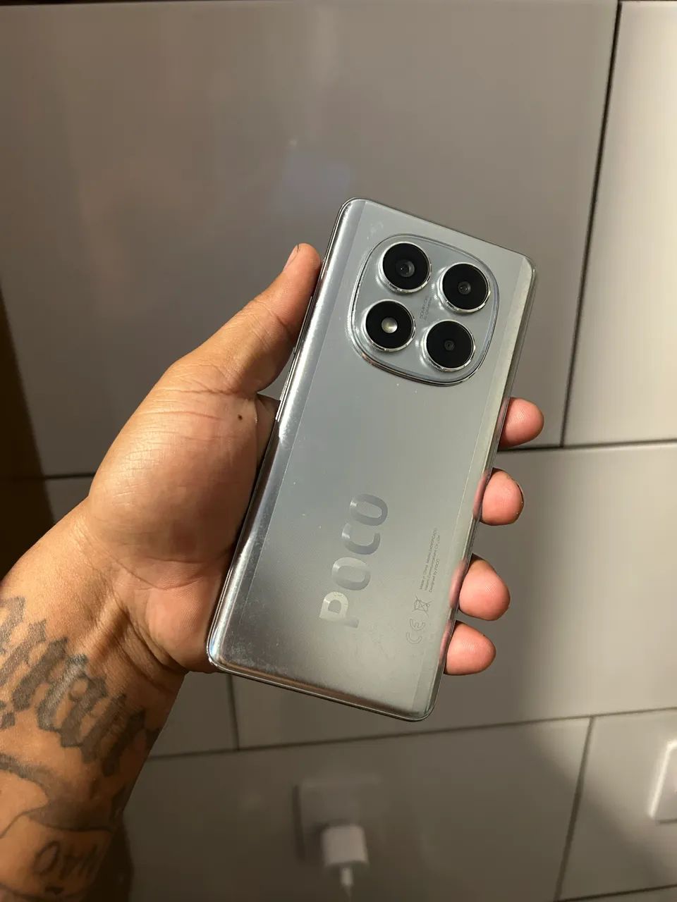 Vendo Poco X7 256 gigas 16 gb de RAM - Foto 4