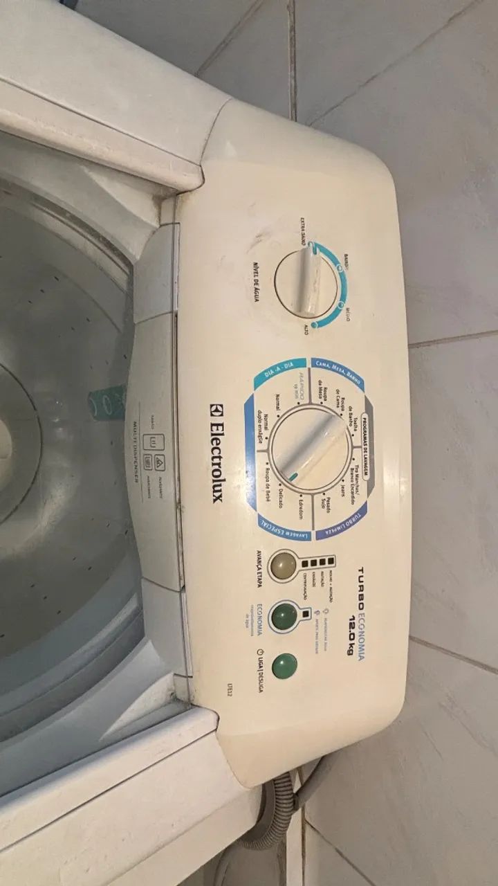 Máquina de lavar 12 Electrolux usada - Foto 3