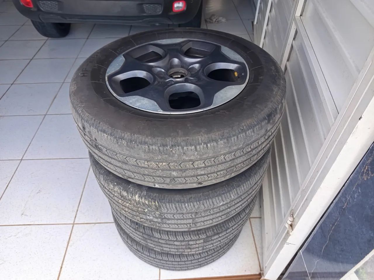 Jogo de rodas aro 16 - Jeep Renegade  - Foto 4