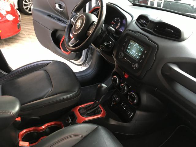 Jeep Renegade trailhawk 4x4 turbo diesel - Foto 8