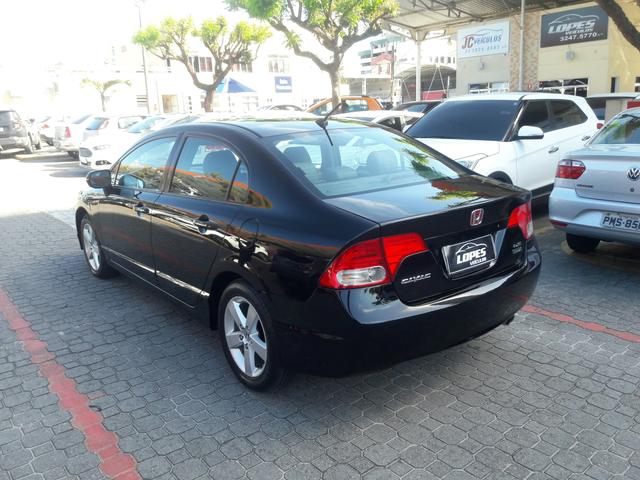 Honda Civic LXS 1.8 2010 Volante Multifuncional, Bancos Couro, Pneus Novos - Foto 4