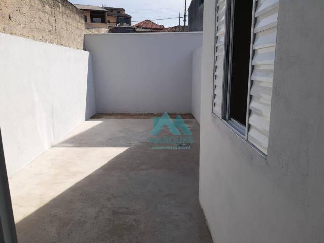 Casas sobrepostas, entradas individuais e quintal individual no vitória vale - Foto 3