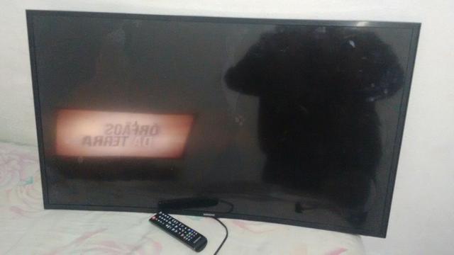 Vendo ou faço rolo, tv Samsung 40p 4k a tela quebrou