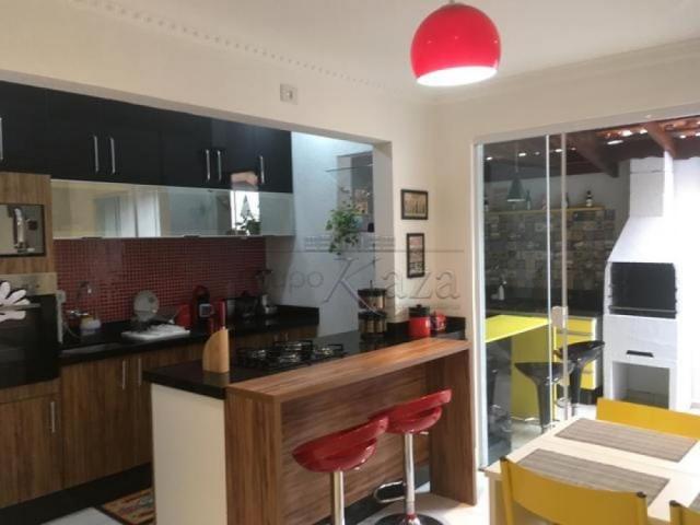 Casa de condomínio à venda com 2 dormitórios em Jardim california, Jacarei cod:V31454AP