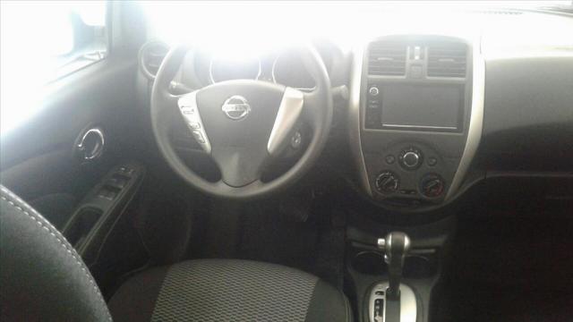 NISSAN VERSA 1.6 16V FLEXSTART SV 4P XTRONIC - Foto 8
