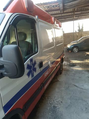 Master ambulancia 2007 UTI - Foto 2