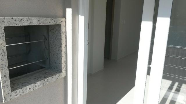 Lindo Apartamento com Varanda e Churrasqueira - Foto 11