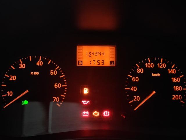 Renault Logan Expression 1.6 2010 - Foto 7