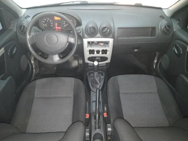 Renault Logan Expression 1.6 2010 - Foto 5