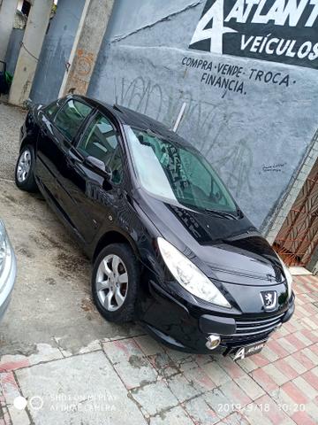 Peugeot 307 sedan com teto solar