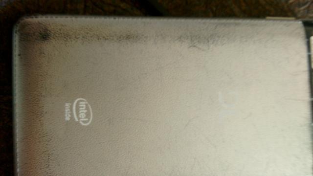 Tablet DL Intel inside com defeito bateria boa $ 48,00 - Foto 2