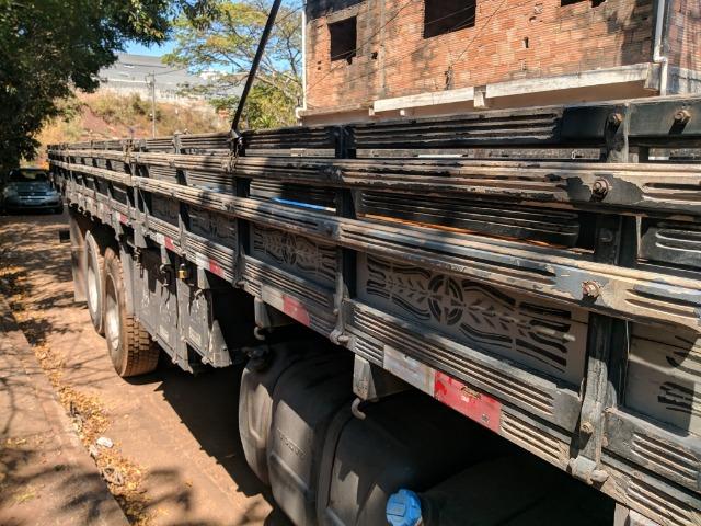 Carroceria madeira Itabaiana 8'5 mais encerado ( valor a parte) - Foto 4