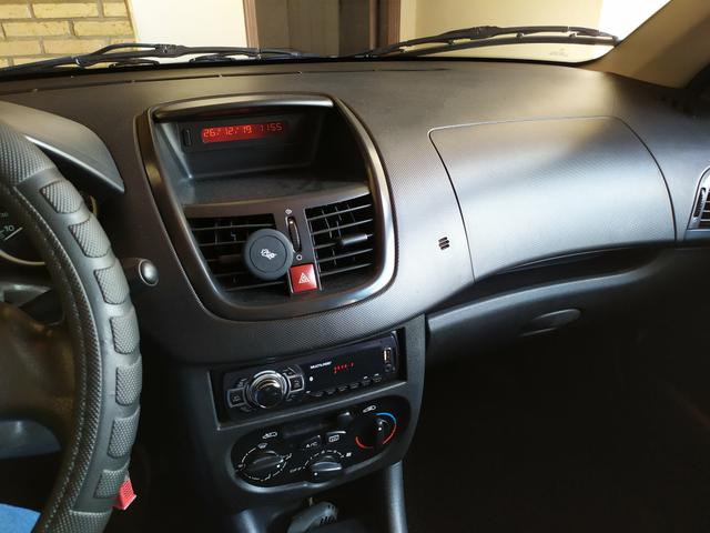Peugeot 207 09/10 - Foto 4