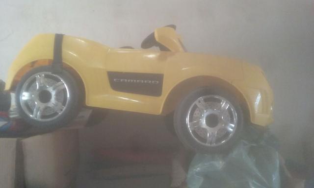 Camaro Elétrico de brinquedo - Foto 4