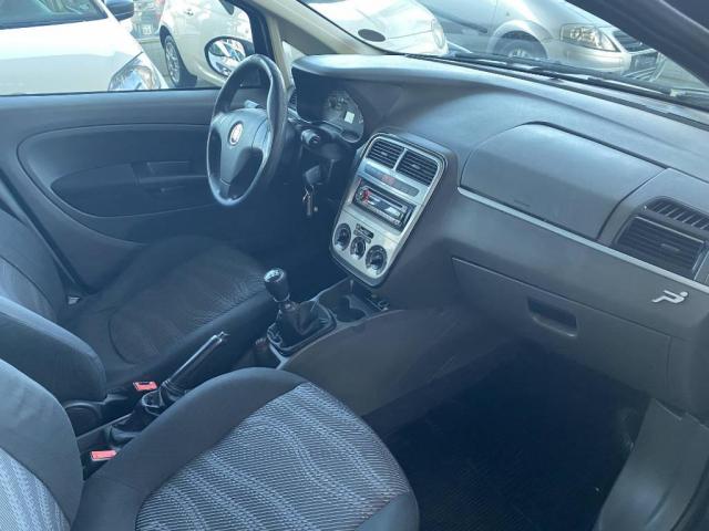 Fiat Punto Attractive 1.4 - Foto 6