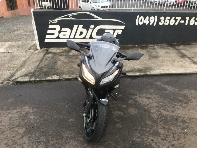Kawasaki / Ninja 300 Abs 2018 apenas 5.700km - Foto 3