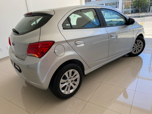 Onix Black 1.0 2020 - Foto 2