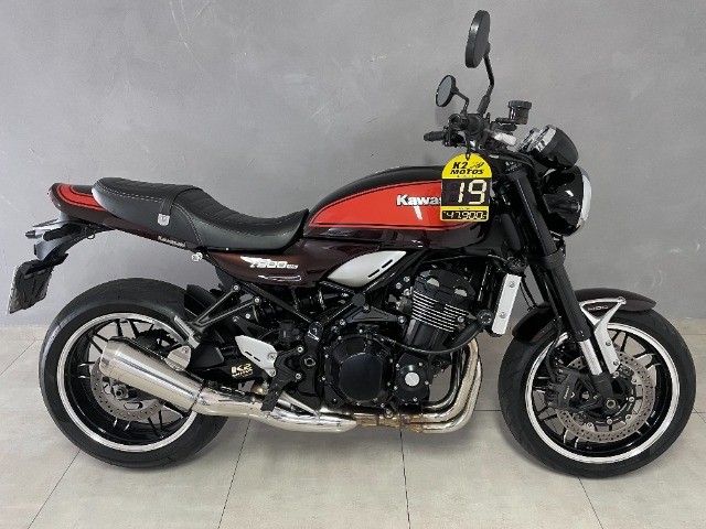 KAWASAKI Z900 RS  2019  ACESSÓRIO SLIDER E PNEUS NOVOS, APENAS 21.586KM !