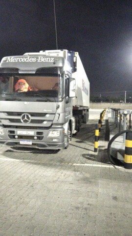 MERCEDES ACTROS 2546