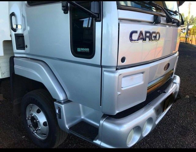 CAMINHÃO FORD CARGO 815