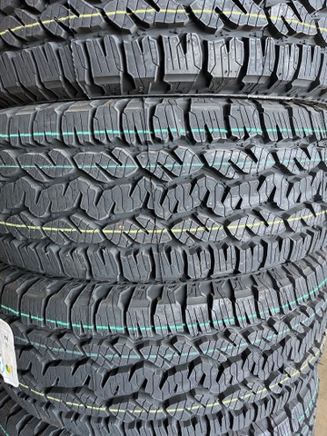 Pneus 205/60/15 modelo bf Goodrich  - Foto 2