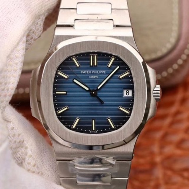 patek philippe 5711 40mm