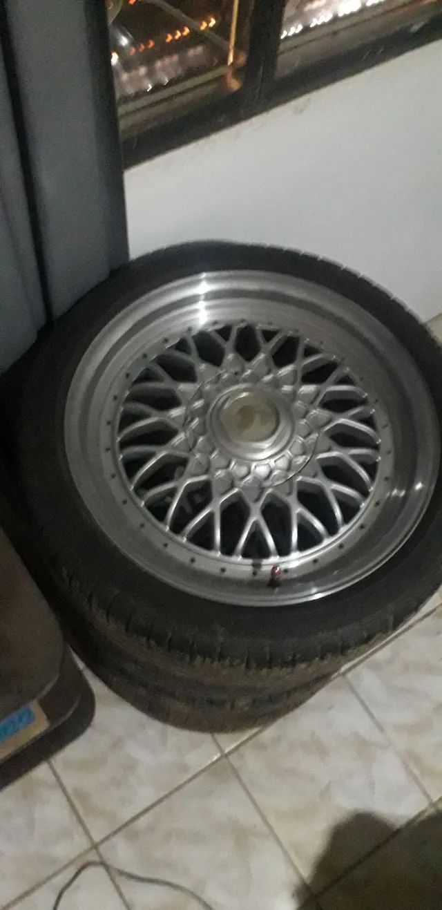 Rodas BBS aro 17 multifuro com pneus Pirelli P 7
