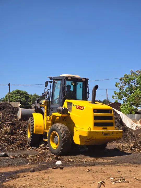 Pá carregadeira W130_2012_ 100% Funcionando
