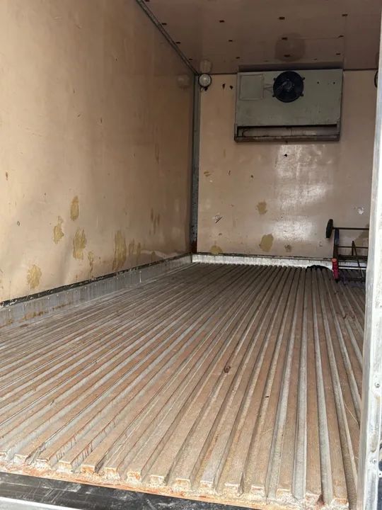 Caminhão Ford Cargo 814 - Baú Refrigerado - Foto 5