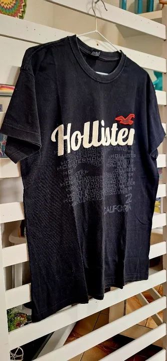 Estilosa Camiseta Hollister - Preta - Tamanho M