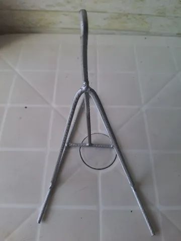Suporte de ferro para plantas  - Foto 5