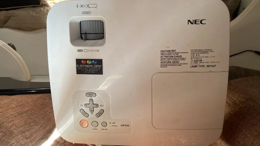Projetor Epson NP510 - (Pouco Uso)