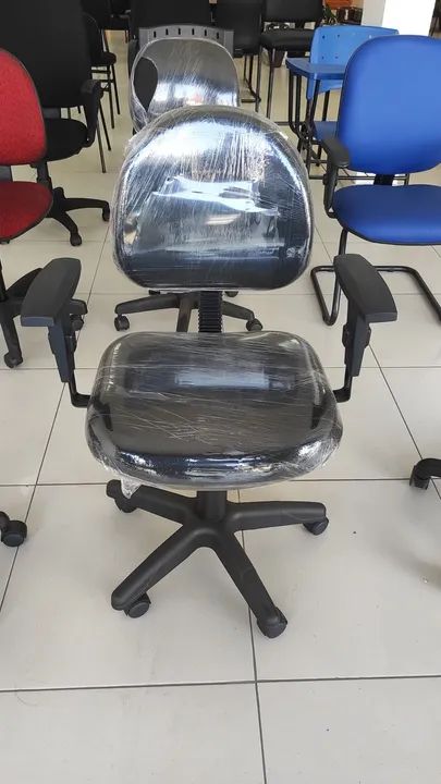Cadeiras/Escritório/Trabalho