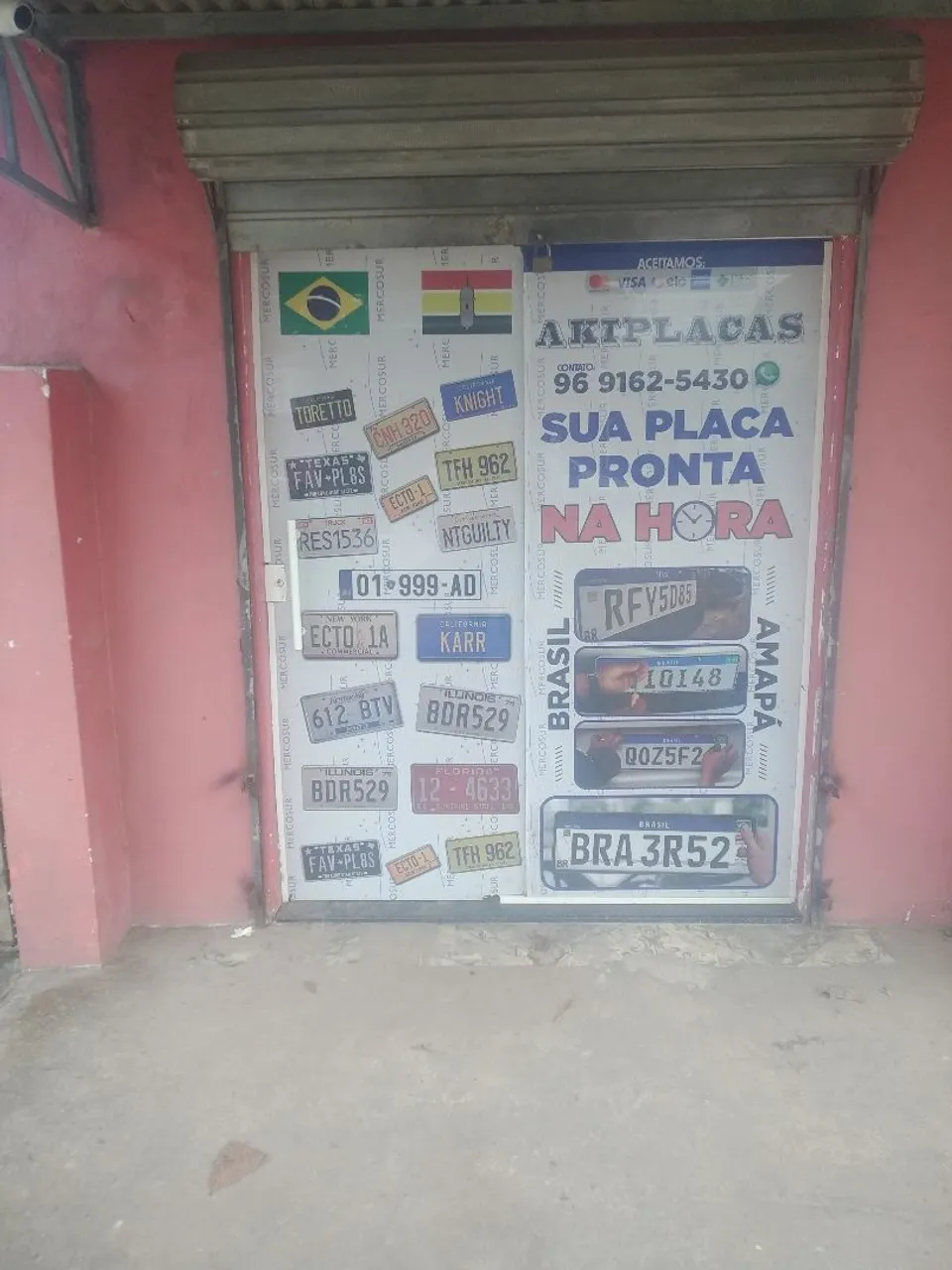 Um ponto comercial no bairro do Pacoval