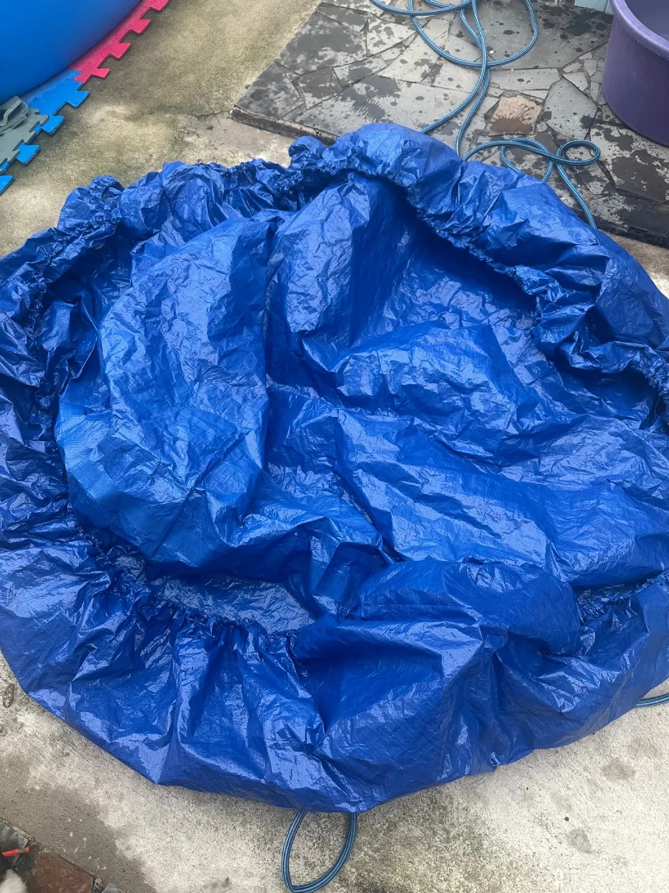 Lona para piscina redonda com elástico mede 3 por 3