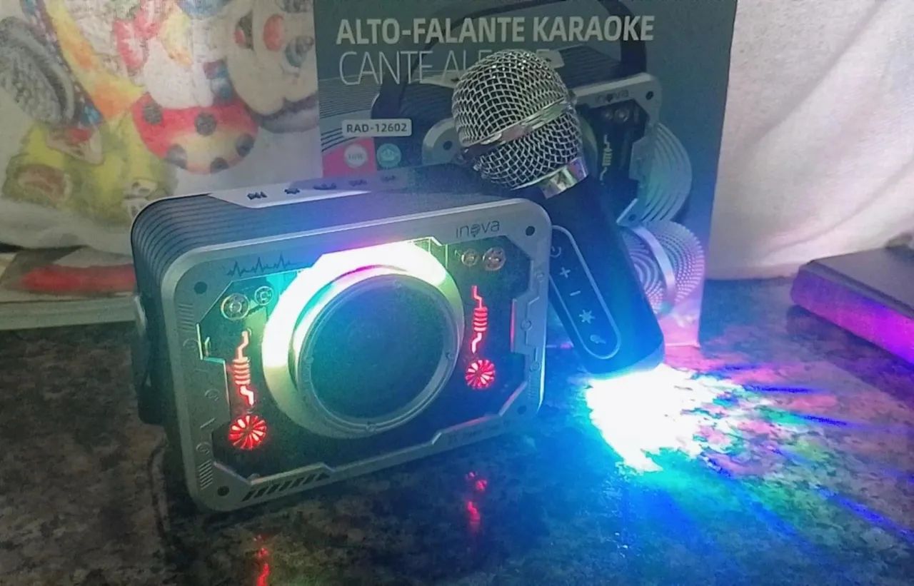 Karaokê portátil novo