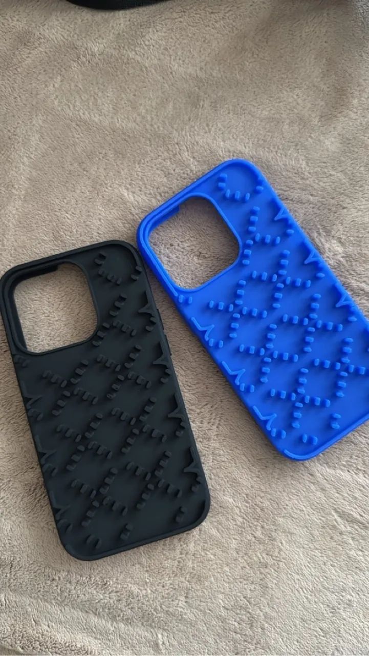 Capas para iPhone 14/15 Pro.