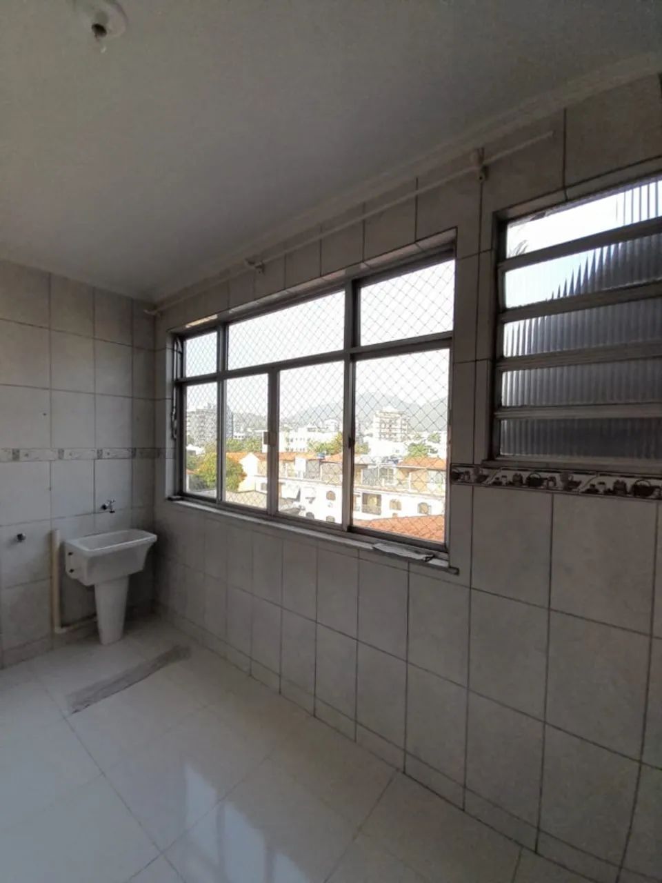 Amplo ap. 02 quartos com varandão-Vila Valqueire (70m²) - Foto 4
