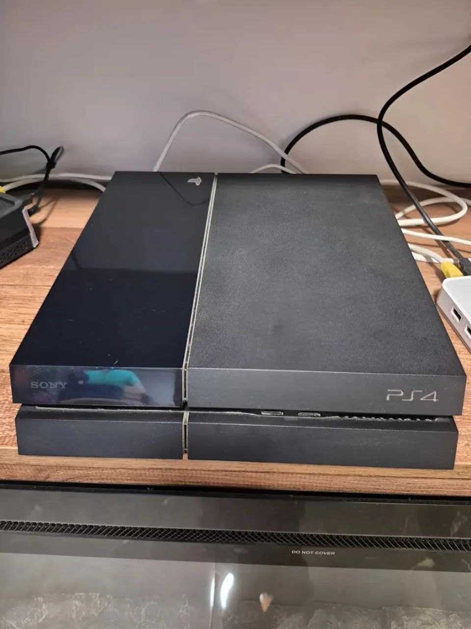 Sony Playstation 4 na Caixa Original com 500gb preto + controle + 11 jogos físicos