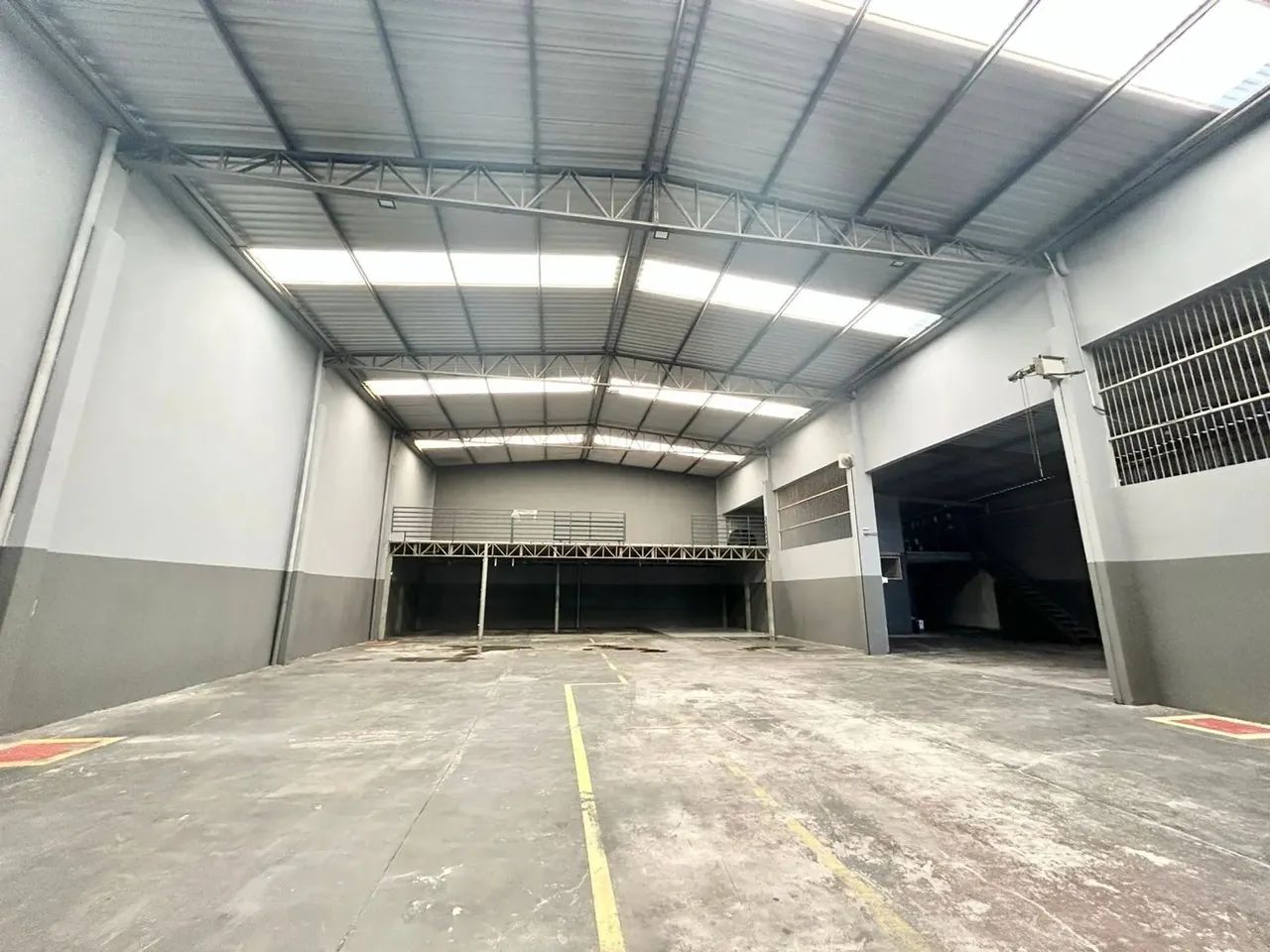 Galpão para alugar, 858 m² por R$ 25.318/mês - Éden - Sorocaba/SP