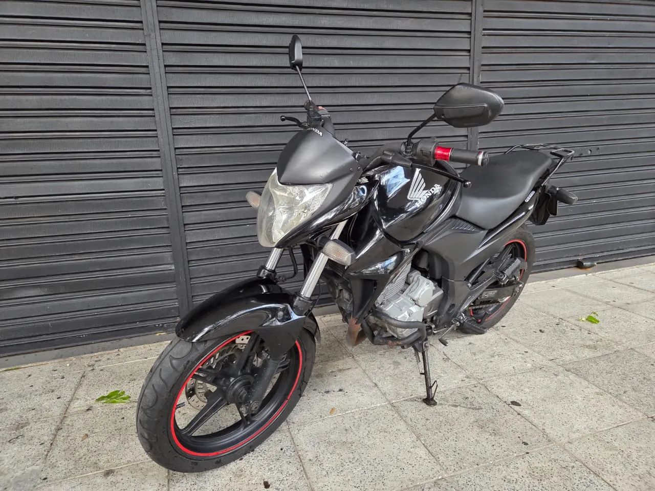 Honda  - CB 300R - 2014 - Foto 5