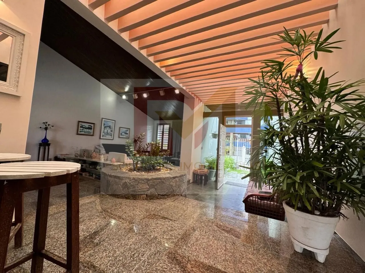 Casa Para Vender com 4 quartos 2 suítes no bairro 13 de Julho em Aracaju